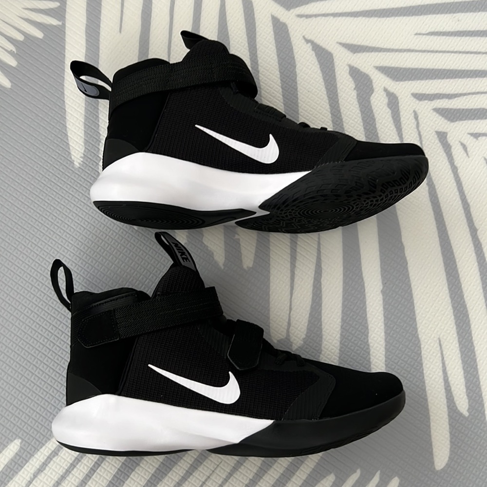 Men’s Nike FLYEASE, 10W